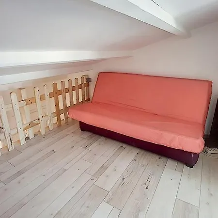 Beau Pavillon T4 A 100m De La Villa
